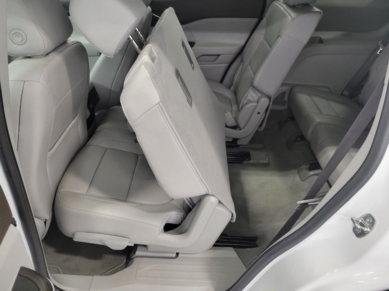 2023 GMC Acadia AWD 4dr SLT