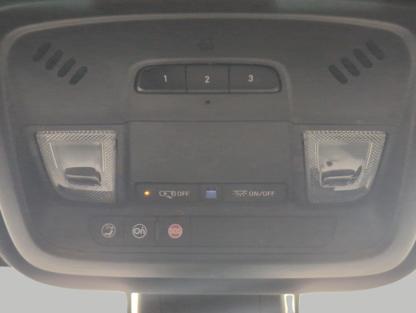 2023 Chevrolet Traverse AWD 4dr LT Cloth w/1LT