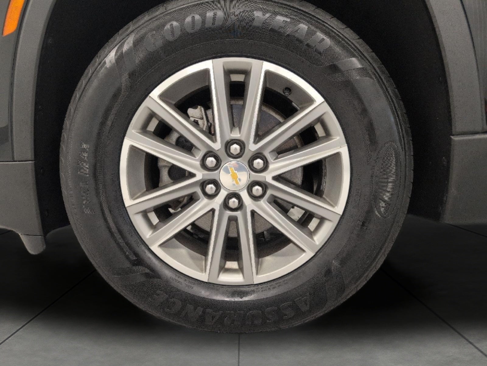 2023 Chevrolet Traverse AWD 4dr LT Cloth w/1LT