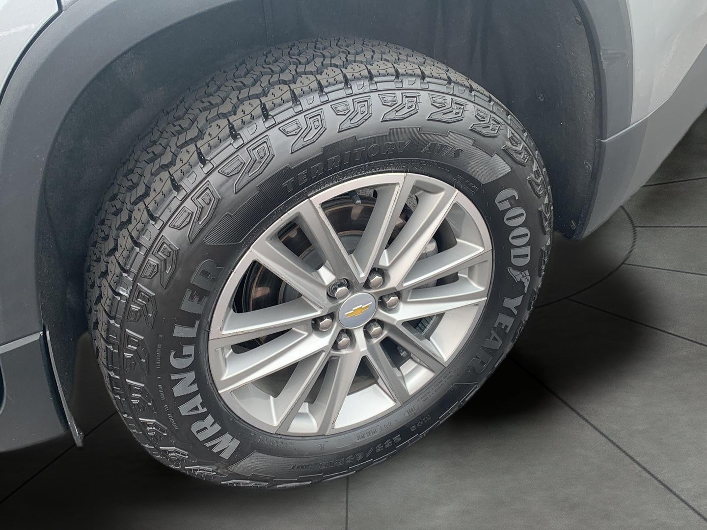 2023 Chevrolet Traverse AWD 4dr LT Cloth w/1LT