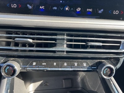 2025 Chevrolet Traverse LT 2LT