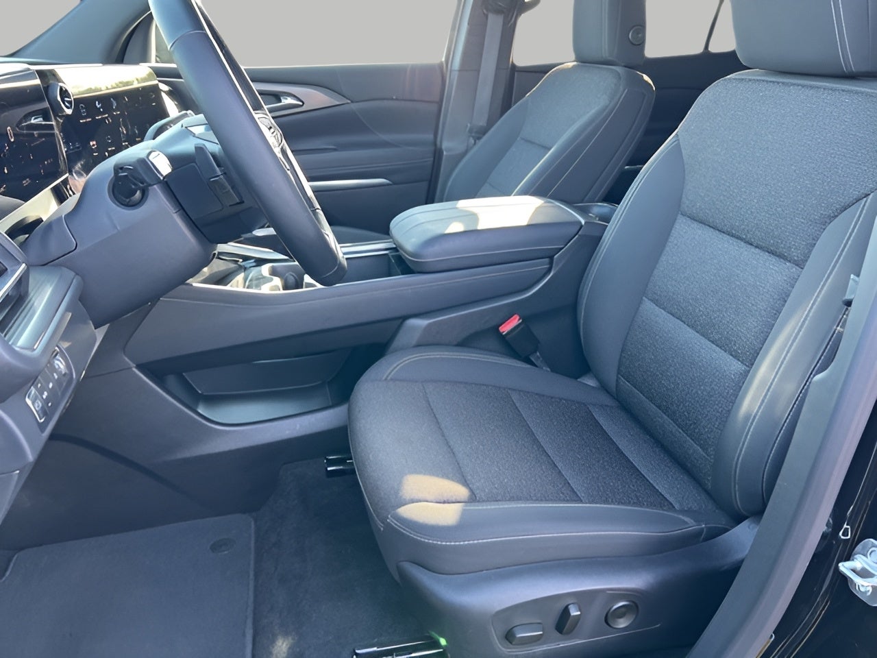 2025 Chevrolet Traverse LT 2LT