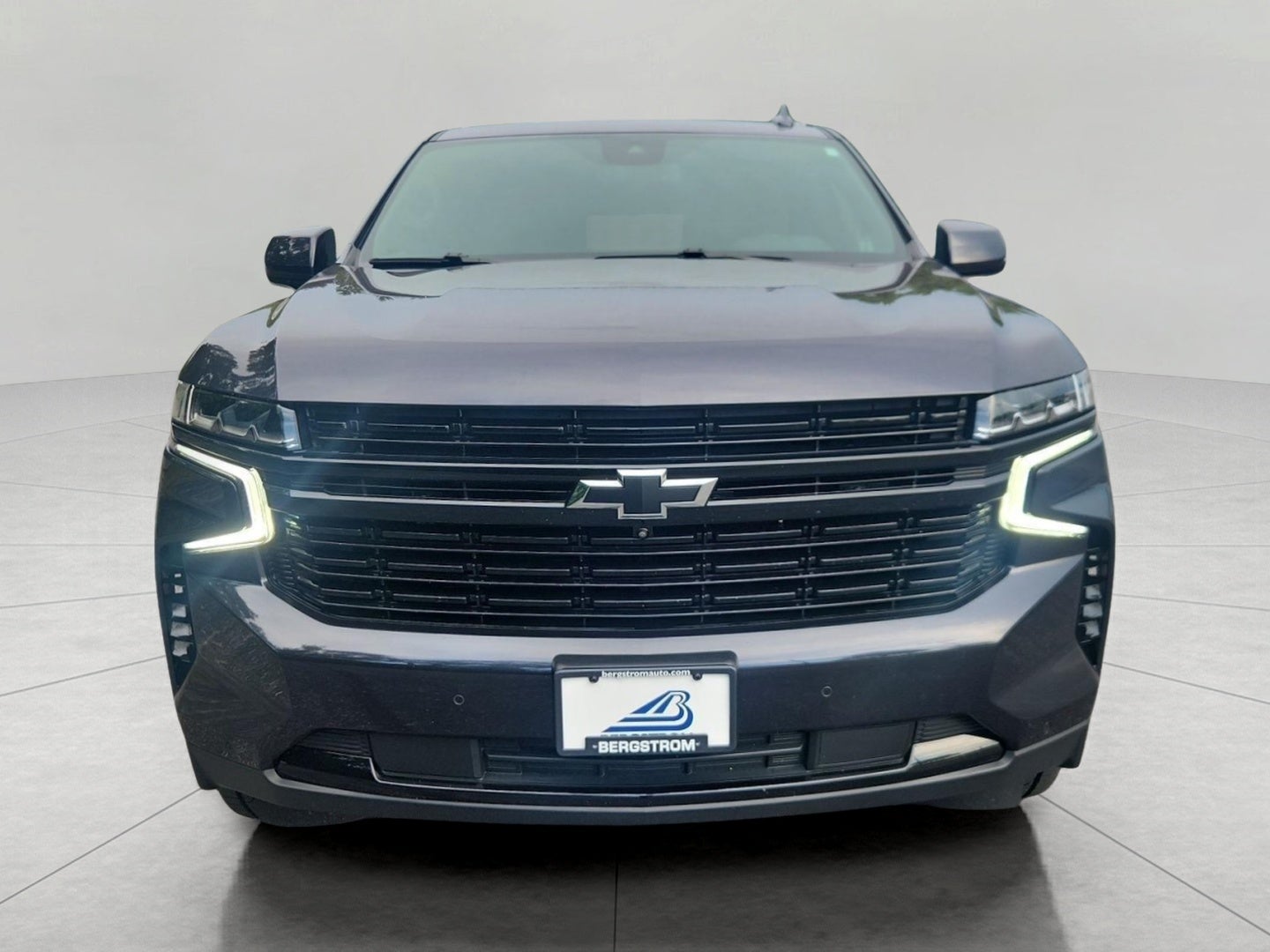 2023 Chevrolet Suburban 4WD 4dr RST