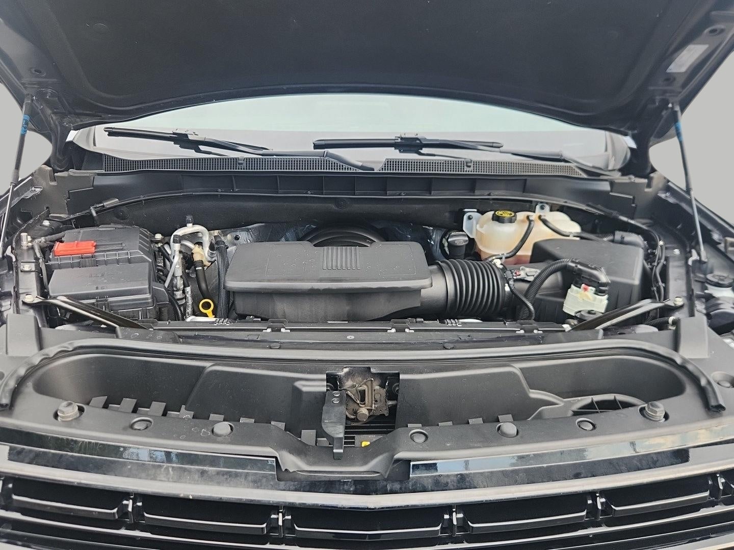 2023 Chevrolet Suburban 4WD 4dr RST