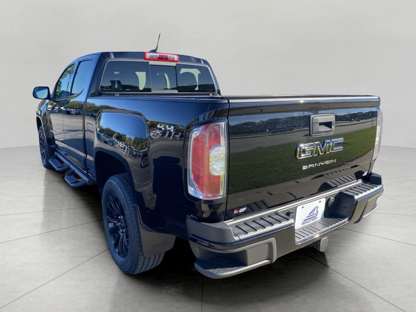 2022 GMC Canyon 4WD Crew Cab 128 Elevation