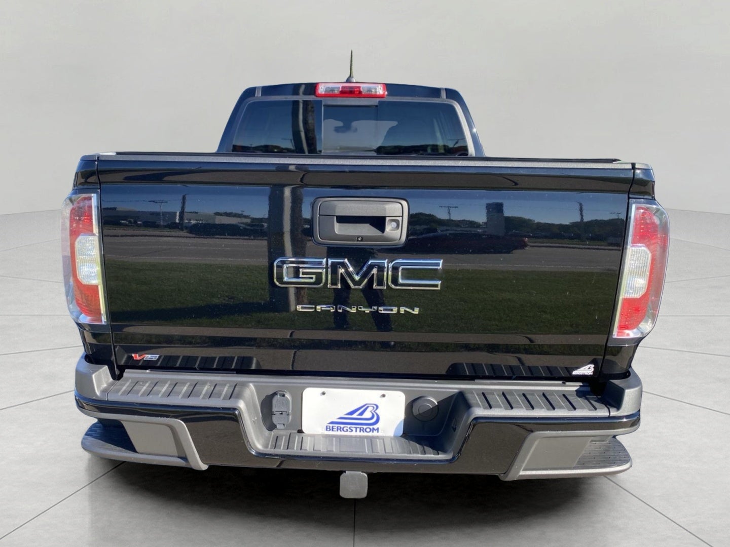 2022 GMC Canyon 4WD Crew Cab 128 Elevation