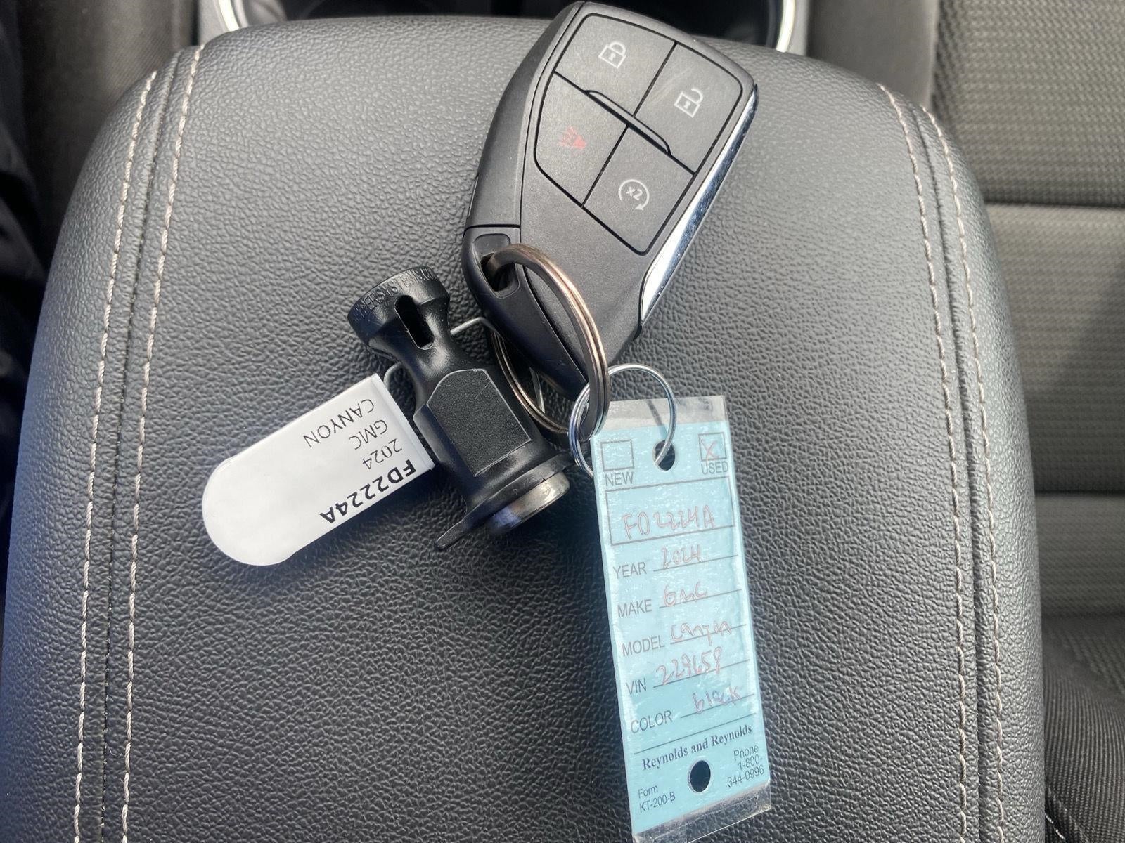 2024 GMC Canyon 4WD Crew Cab Elevation