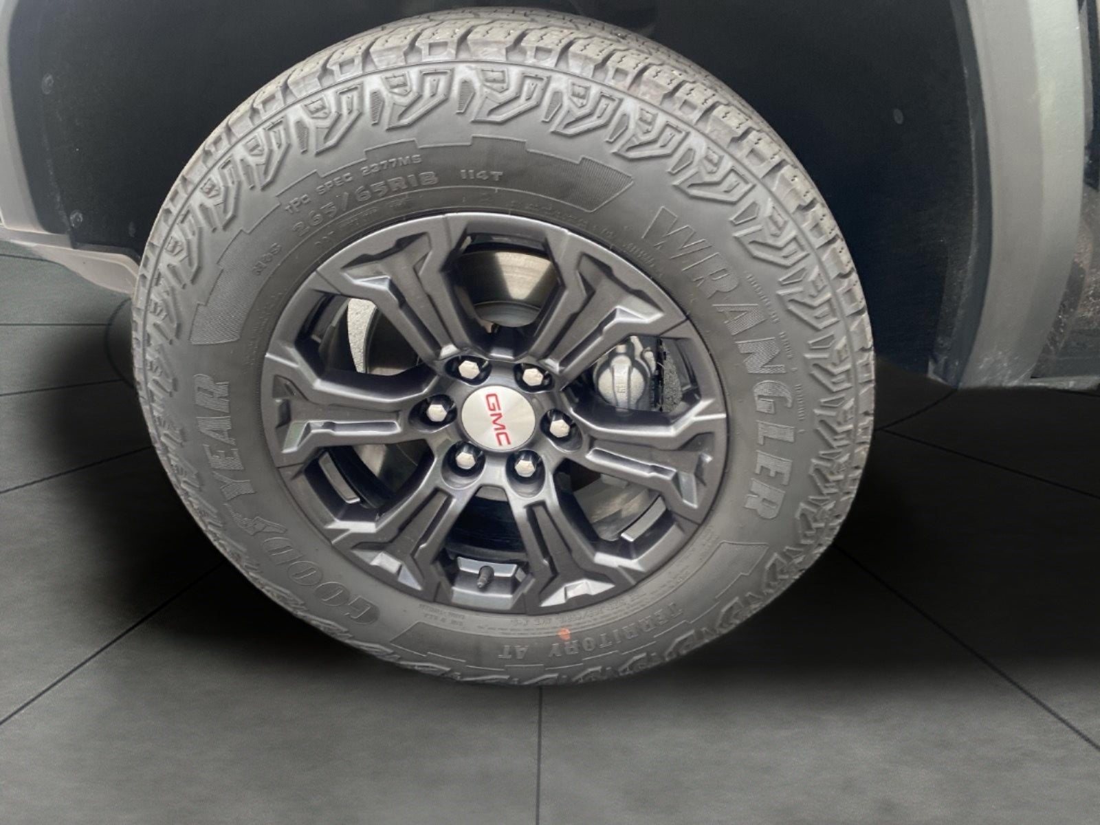 2024 GMC Canyon 4WD Crew Cab Elevation