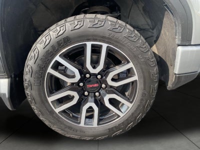 2023 GMC Sierra 1500 4WD Crew Cab 147 AT4