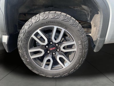 2023 GMC Sierra 1500 4WD Crew Cab 147 AT4