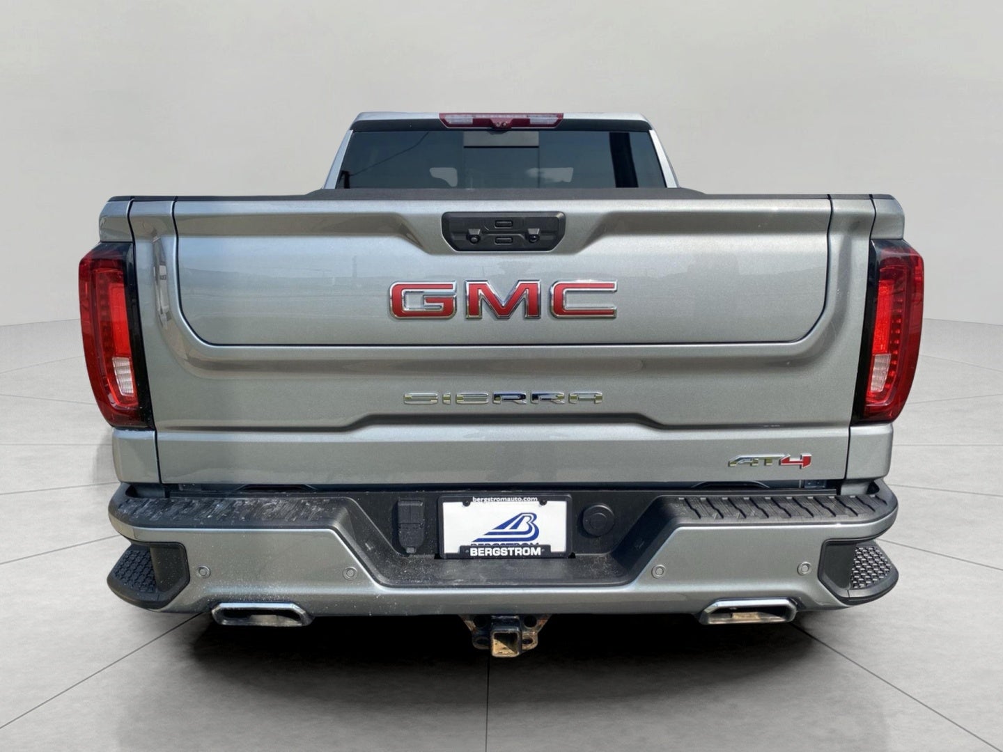 2023 GMC Sierra 1500 4WD Crew Cab 147 AT4
