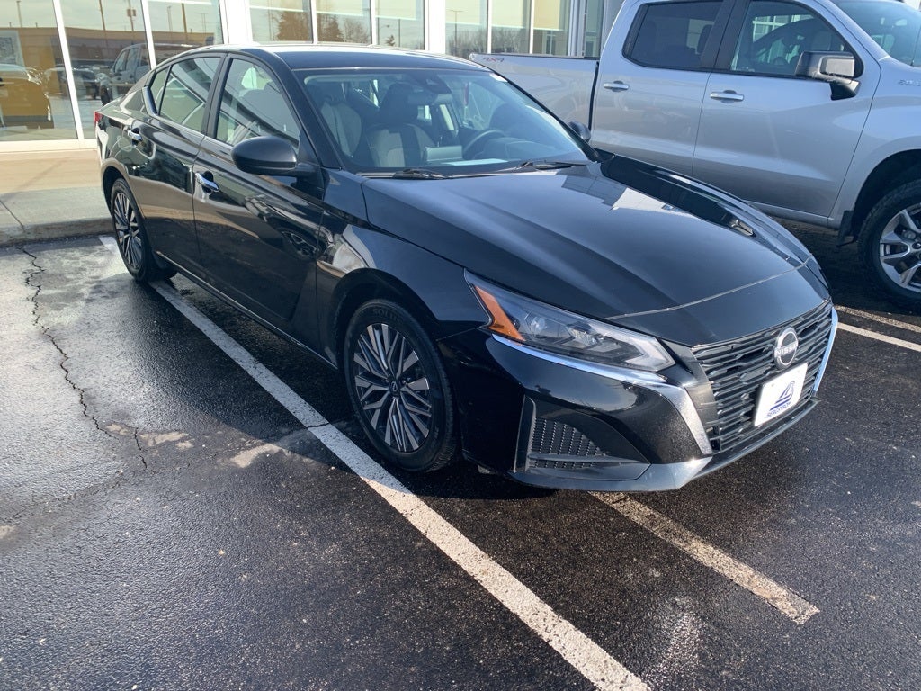 2024 Nissan Altima SV