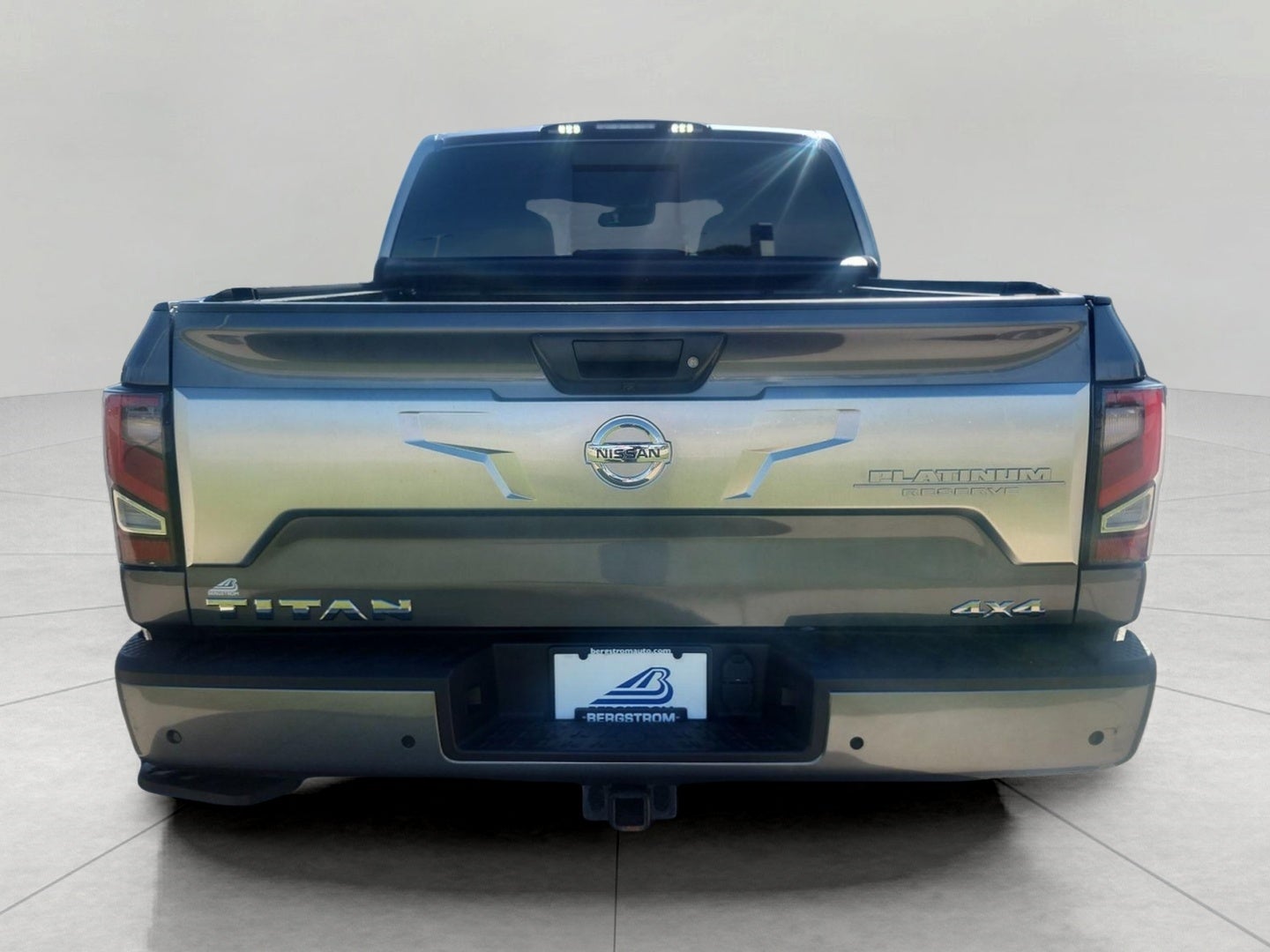 2021 Nissan Titan 4x4 Crew Cab Platinum Reserve