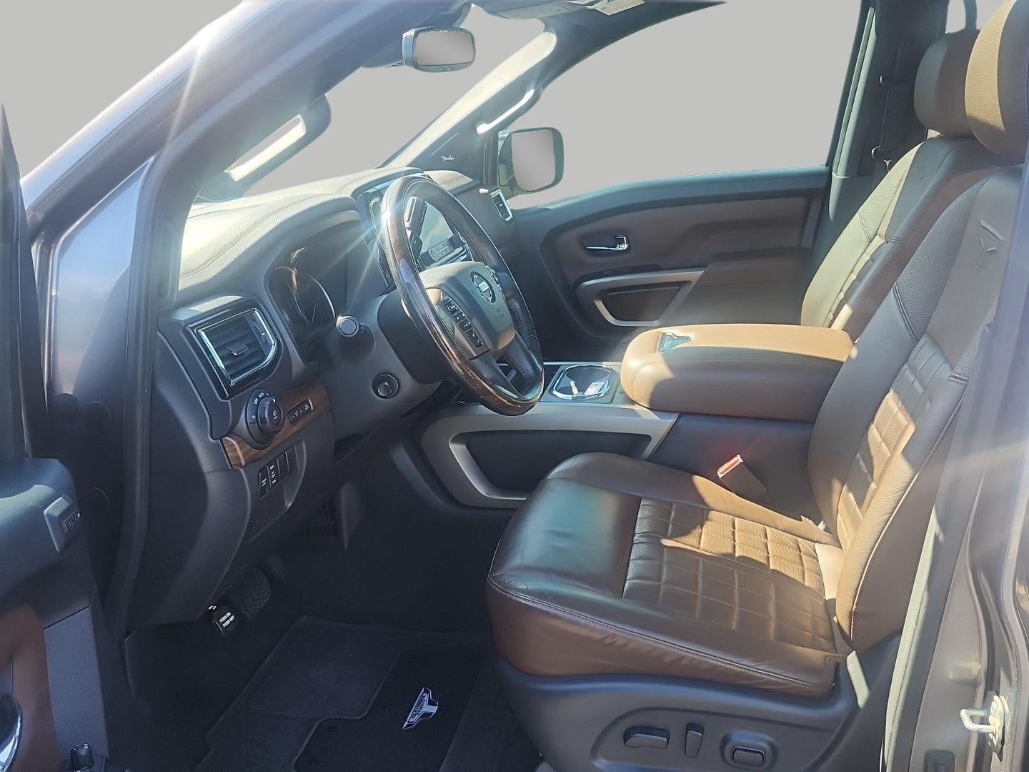 2021 Nissan Titan 4x4 Crew Cab Platinum Reserve