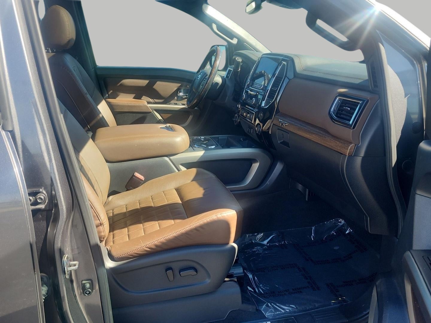2021 Nissan Titan 4x4 Crew Cab Platinum Reserve
