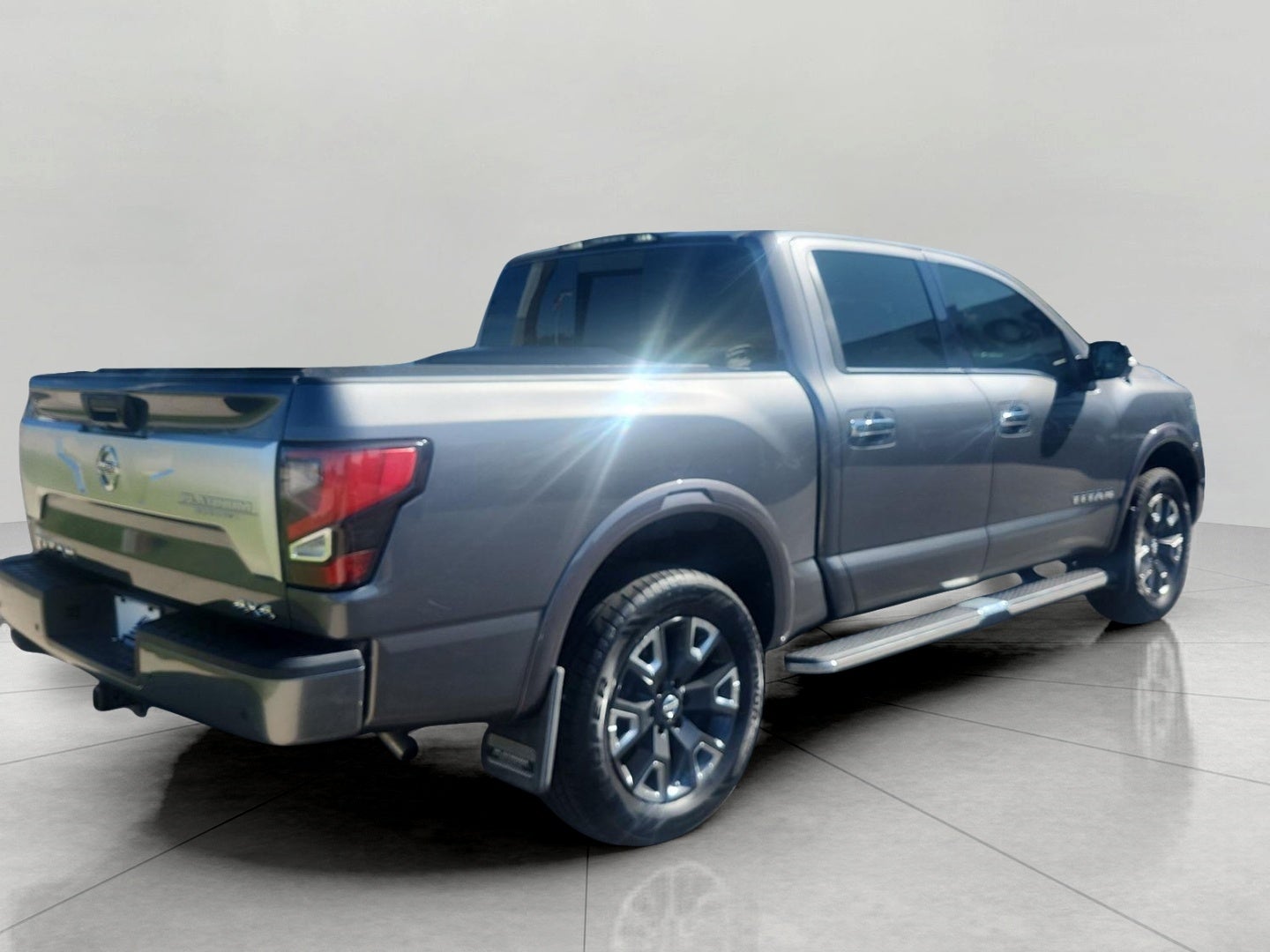 2021 Nissan Titan 4x4 Crew Cab Platinum Reserve