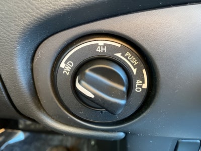 2024 Nissan Frontier S