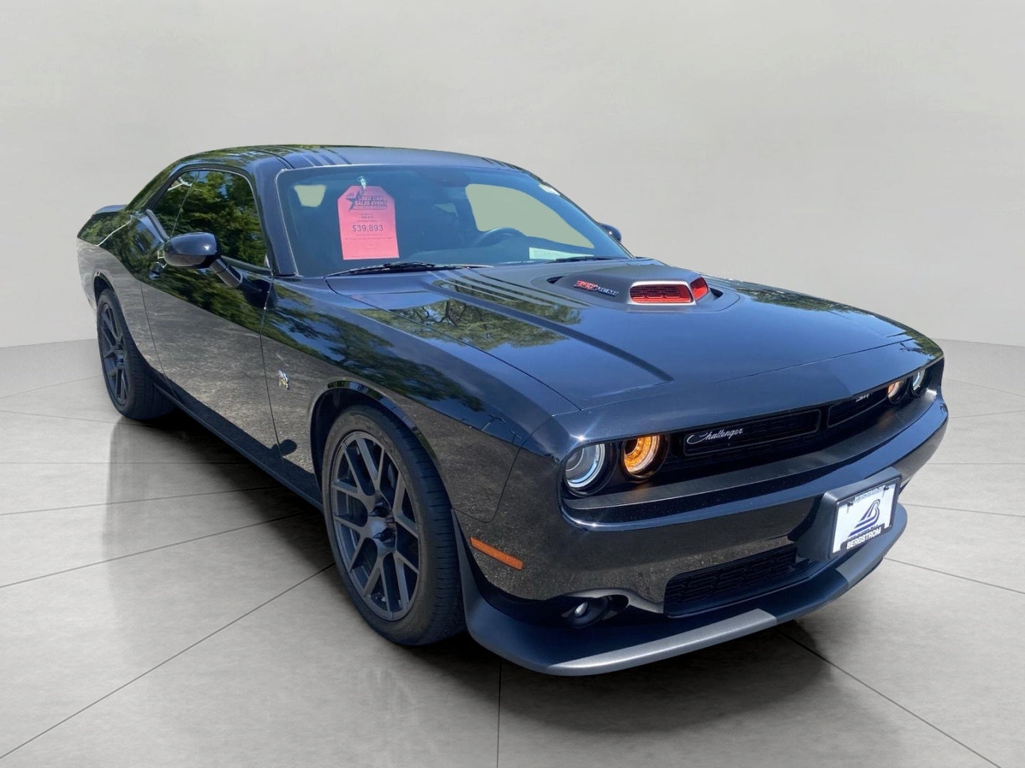2017 Dodge Challenger 392 Hemi Scat Pack Shaker Coupe