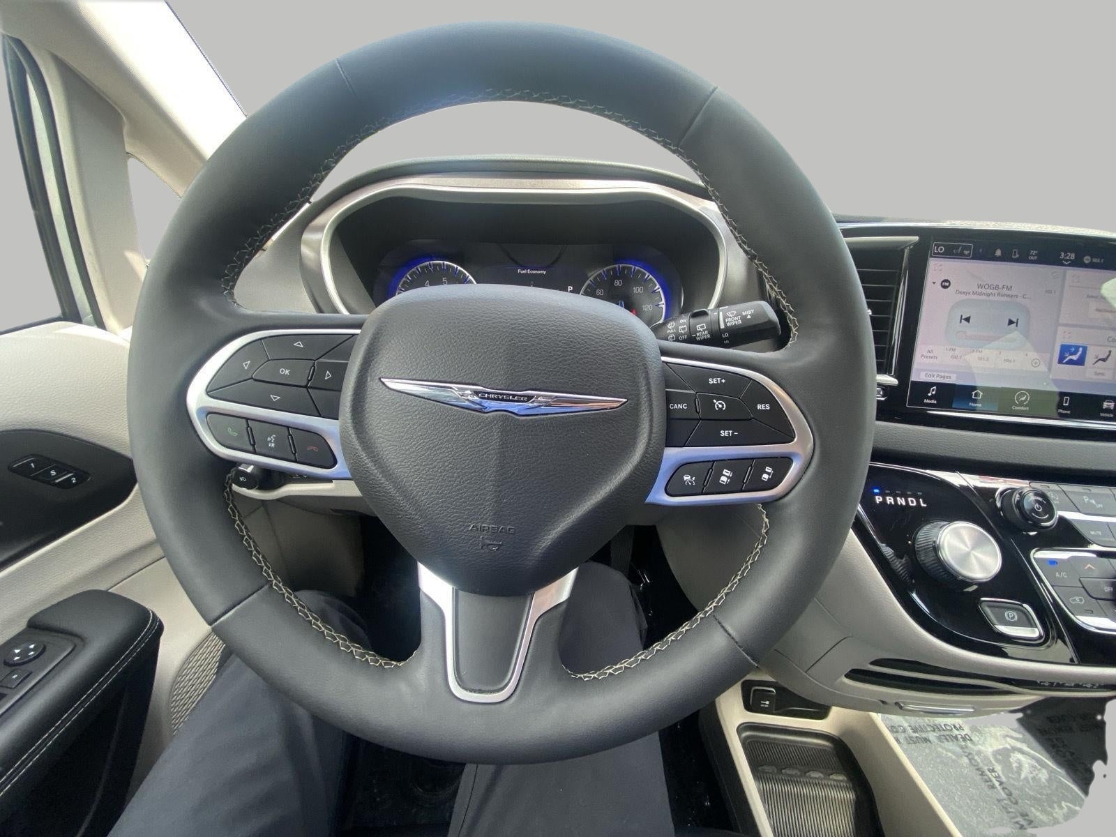 2024 Chrysler Pacifica Touring L FWD