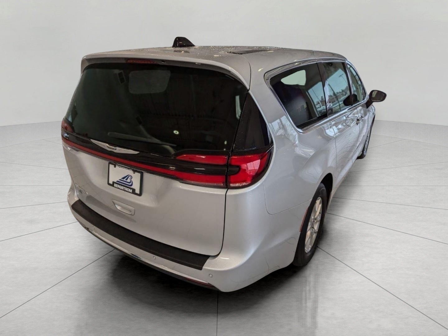 2024 Chrysler Pacifica Touring L FWD