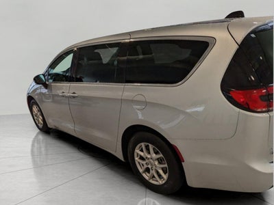 2024 Chrysler Pacifica Touring L FWD