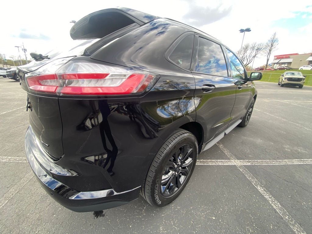 2023 Ford Edge SE