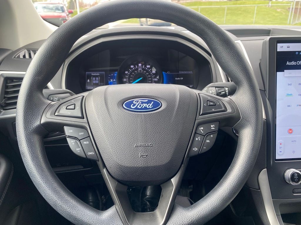 2023 Ford Edge SE