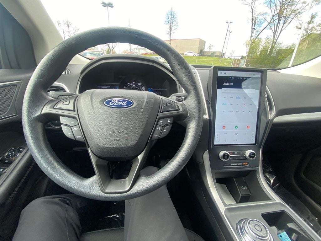 2023 Ford Edge SE