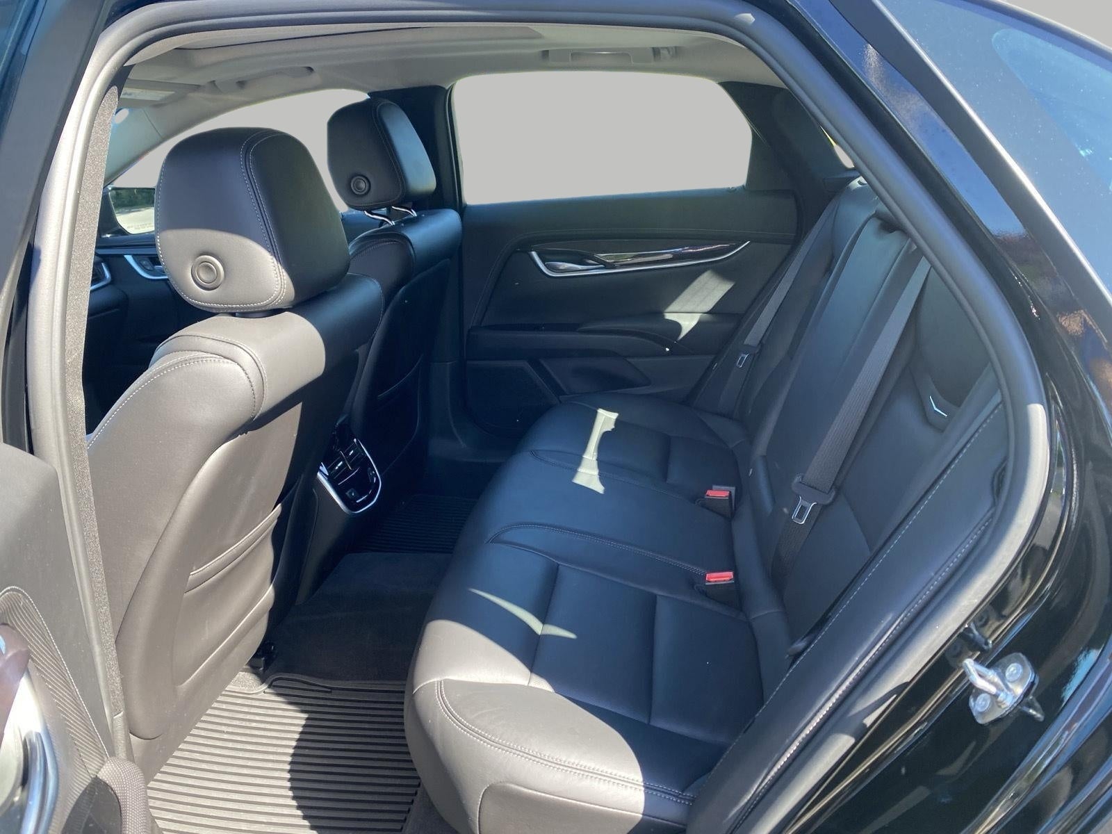 2017 Cadillac XTS 4dr Sdn Luxury AWD
