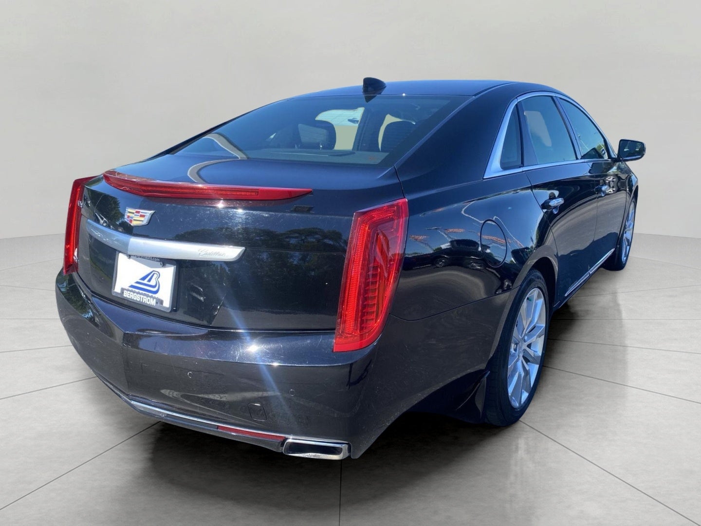 2017 Cadillac XTS 4dr Sdn Luxury AWD