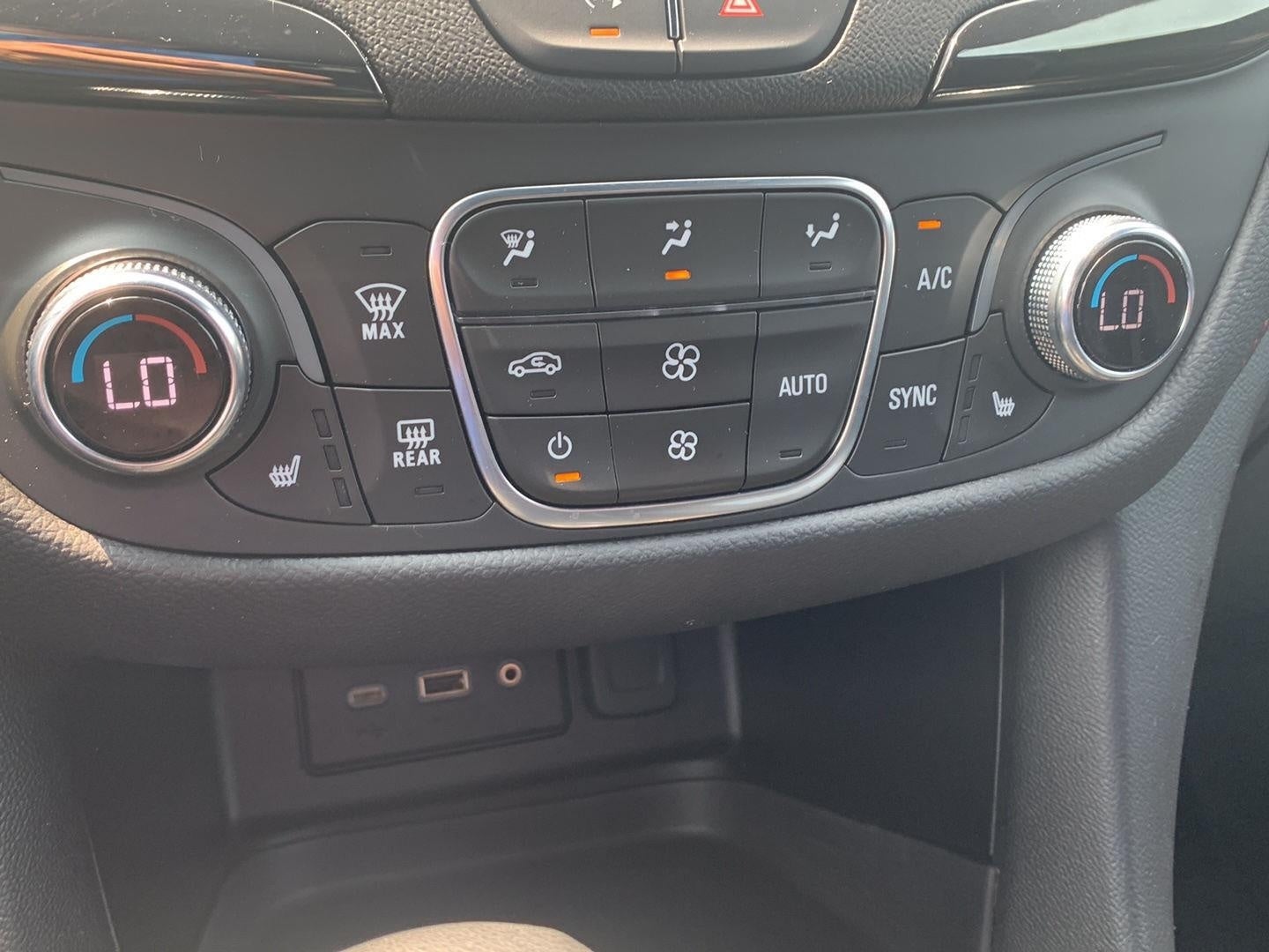 2022 Chevrolet Equinox FWD 4dr RS