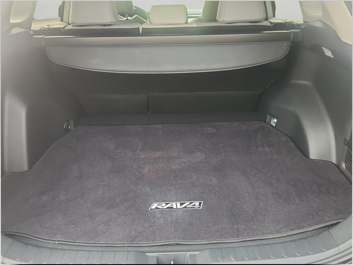 2019 Toyota RAV4 Hybrid Limited AWD