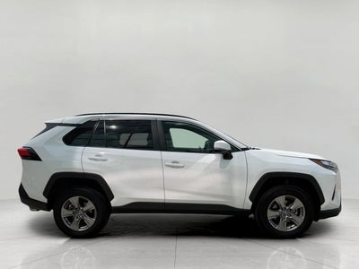 2025 Toyota RAV4 XLE AWD