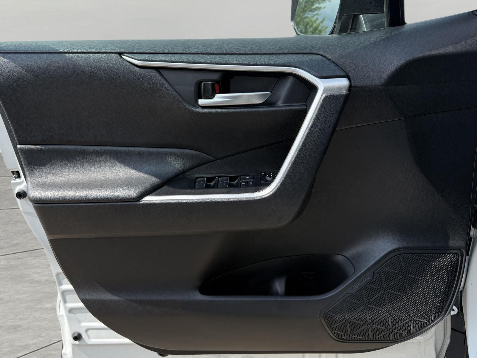 2025 Toyota RAV4 XLE AWD
