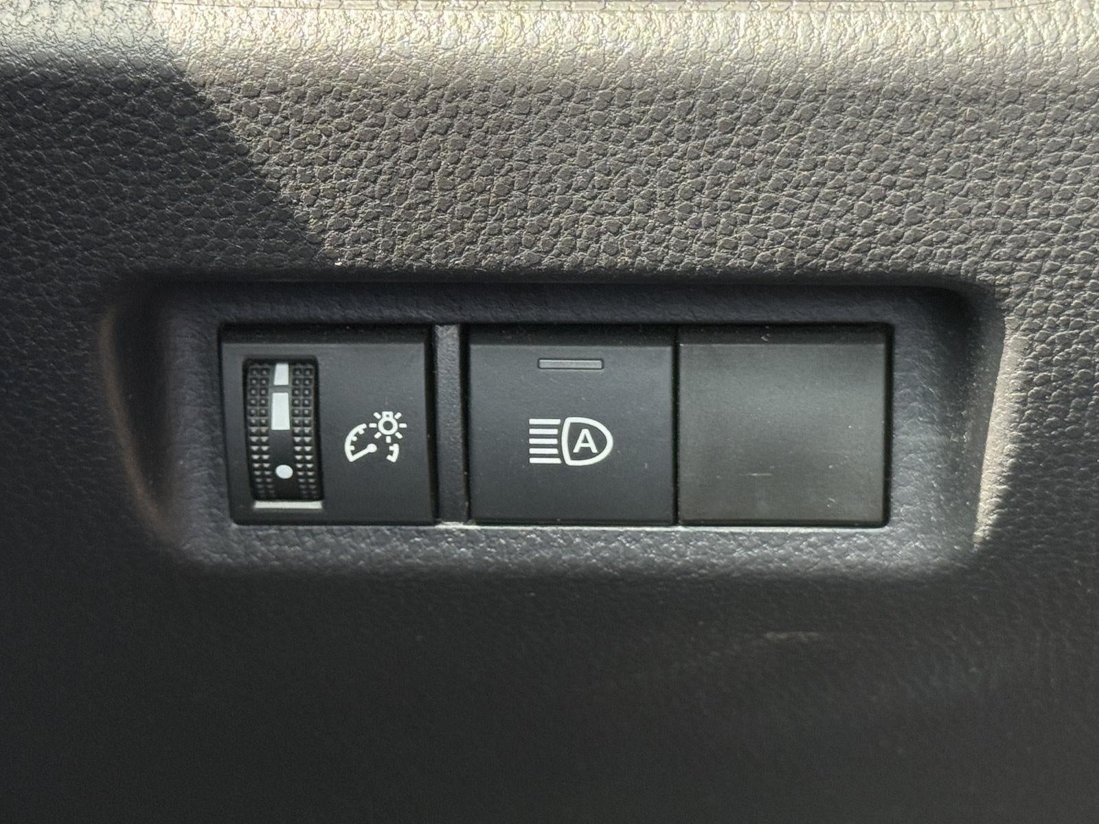 2025 Toyota RAV4 XLE AWD