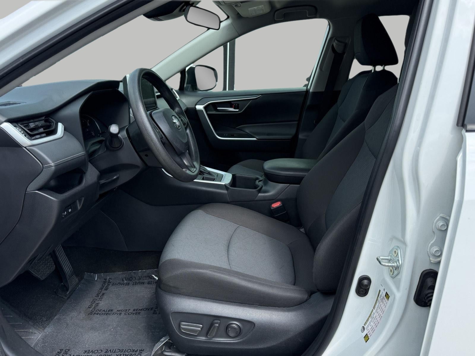 2025 Toyota RAV4 XLE AWD