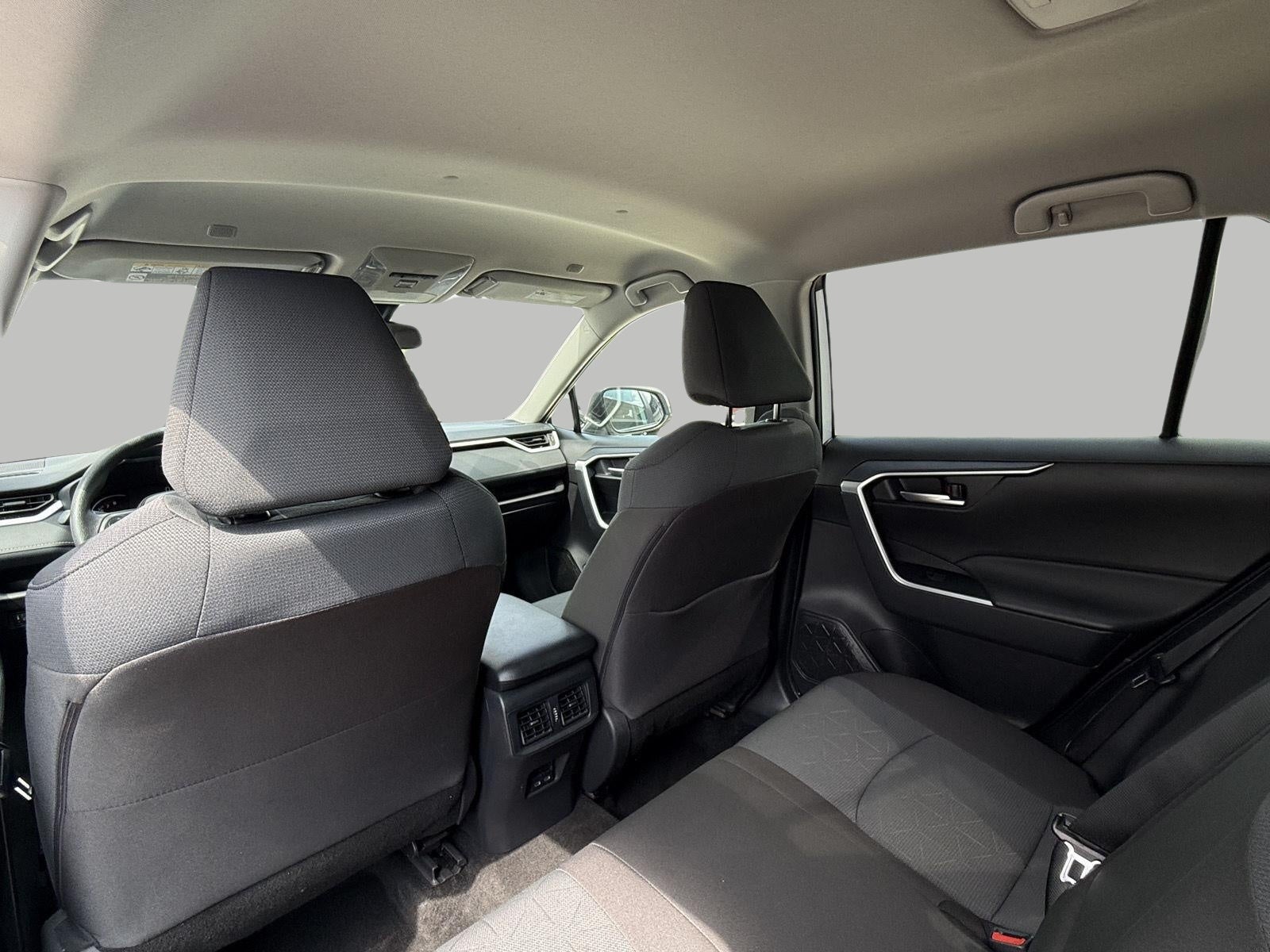 2025 Toyota RAV4 XLE AWD