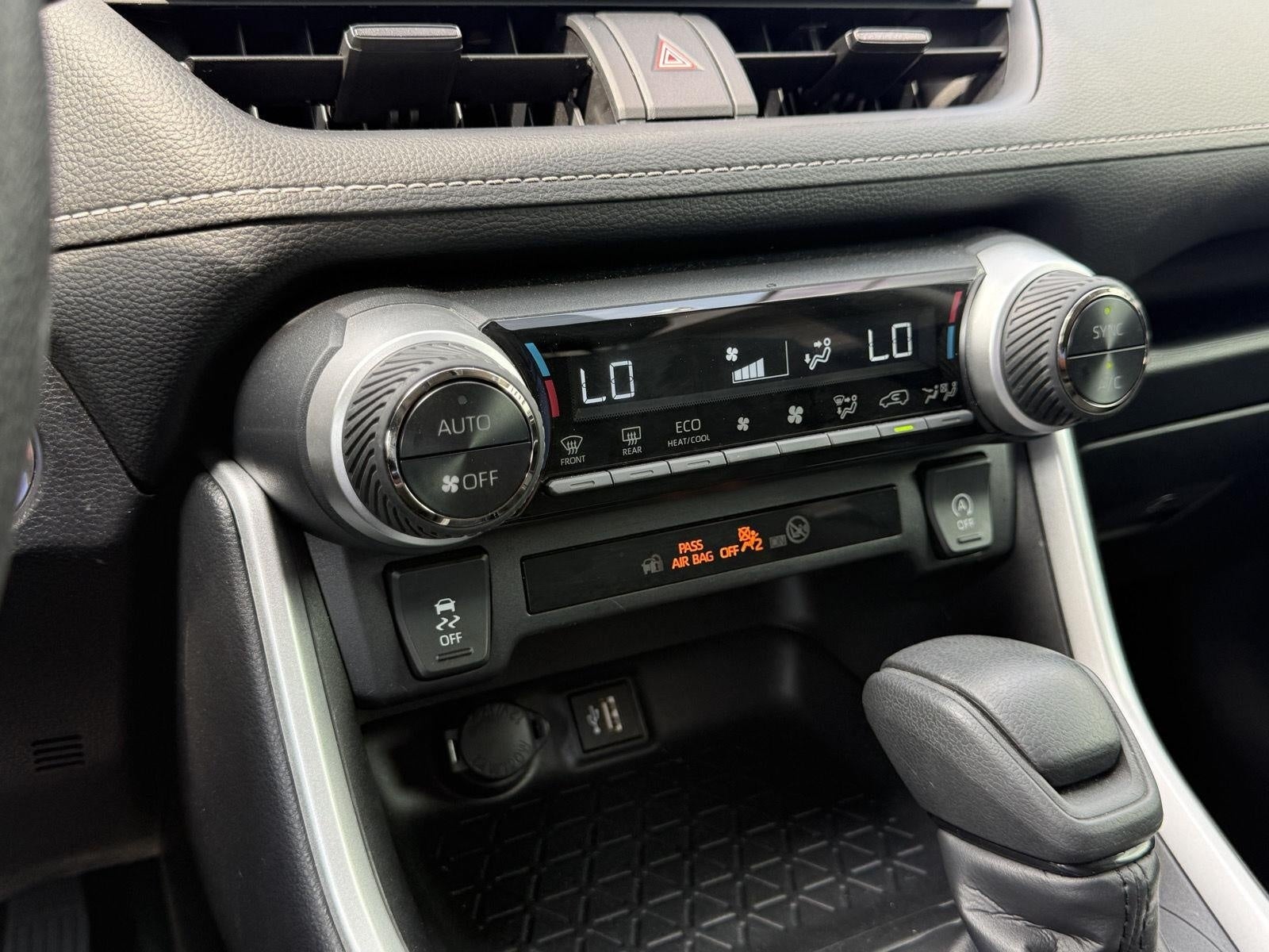 2025 Toyota RAV4 XLE AWD