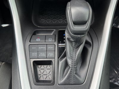 2025 Toyota RAV4 XLE AWD