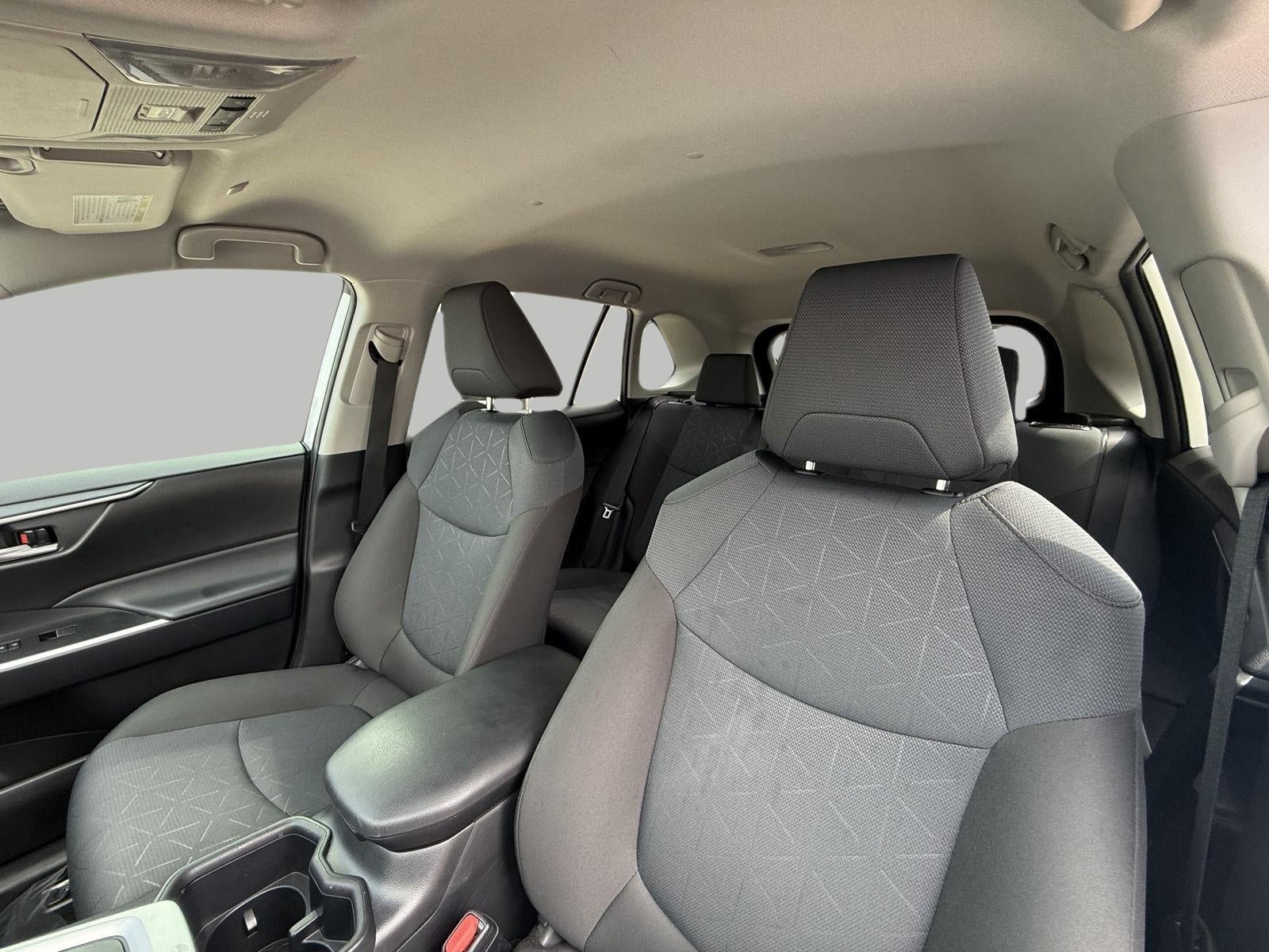2025 Toyota RAV4 XLE AWD