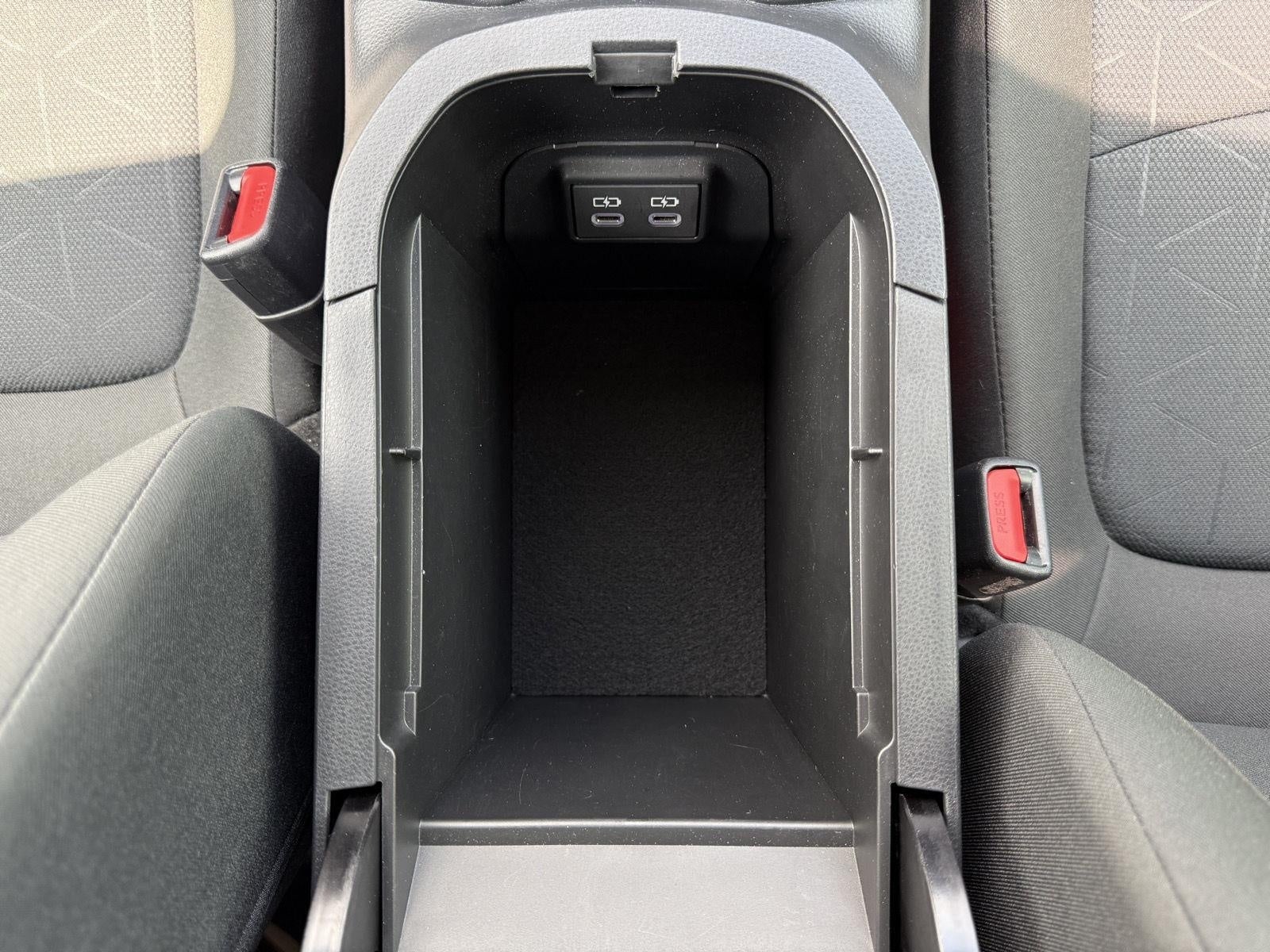 2025 Toyota RAV4 XLE AWD