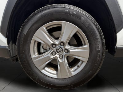 2025 Toyota RAV4 XLE AWD
