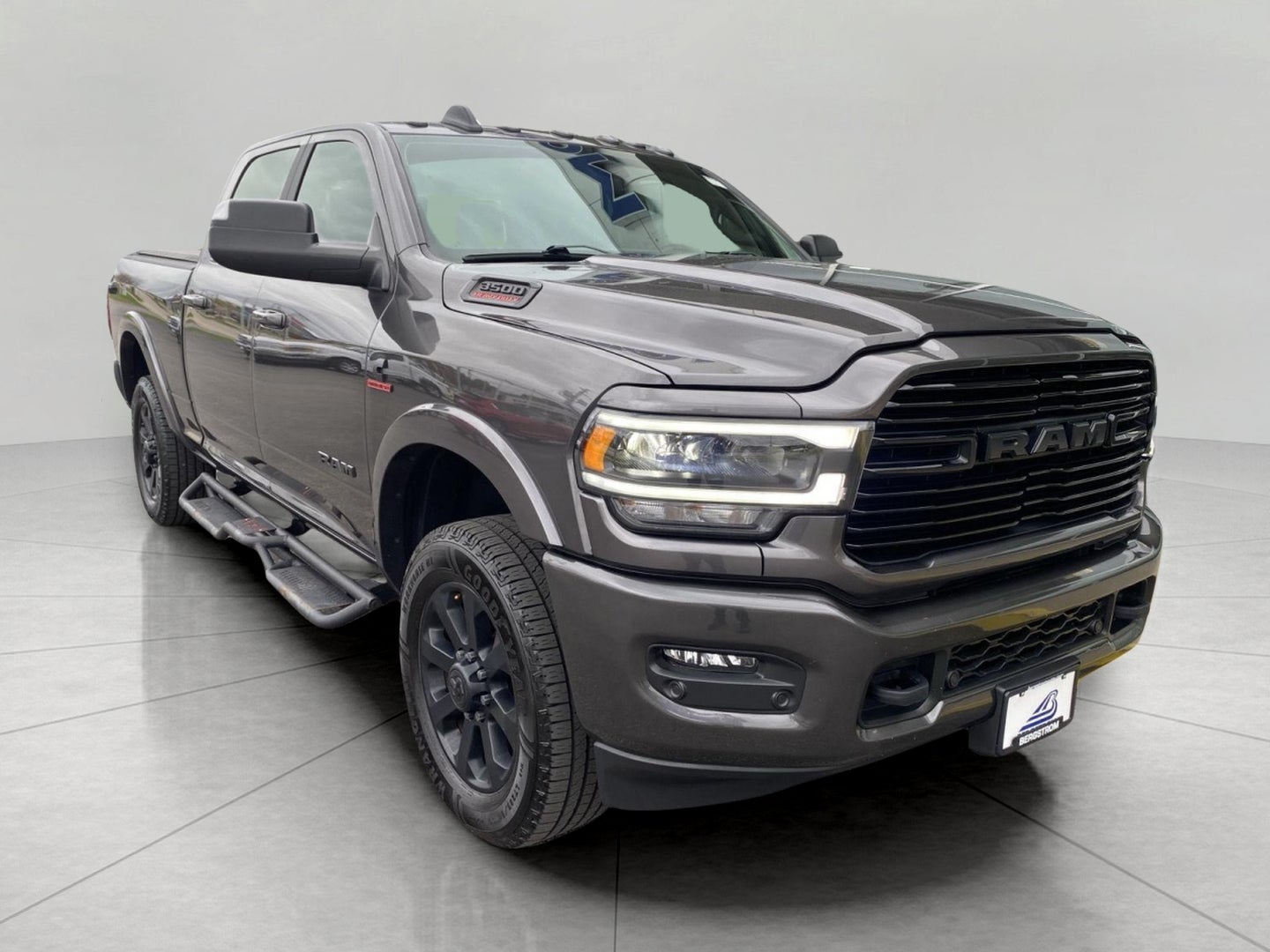 2022 RAM 3500 Laramie 4x4 Crew Cab 6'4 Box