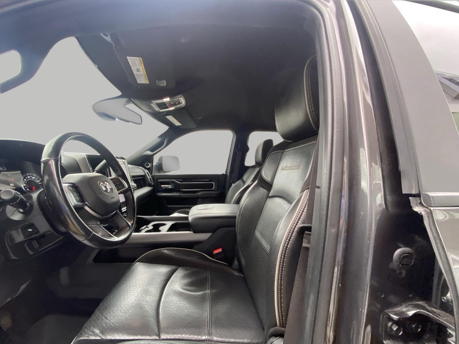 2022 RAM 3500 Laramie 4x4 Crew Cab 6'4 Box