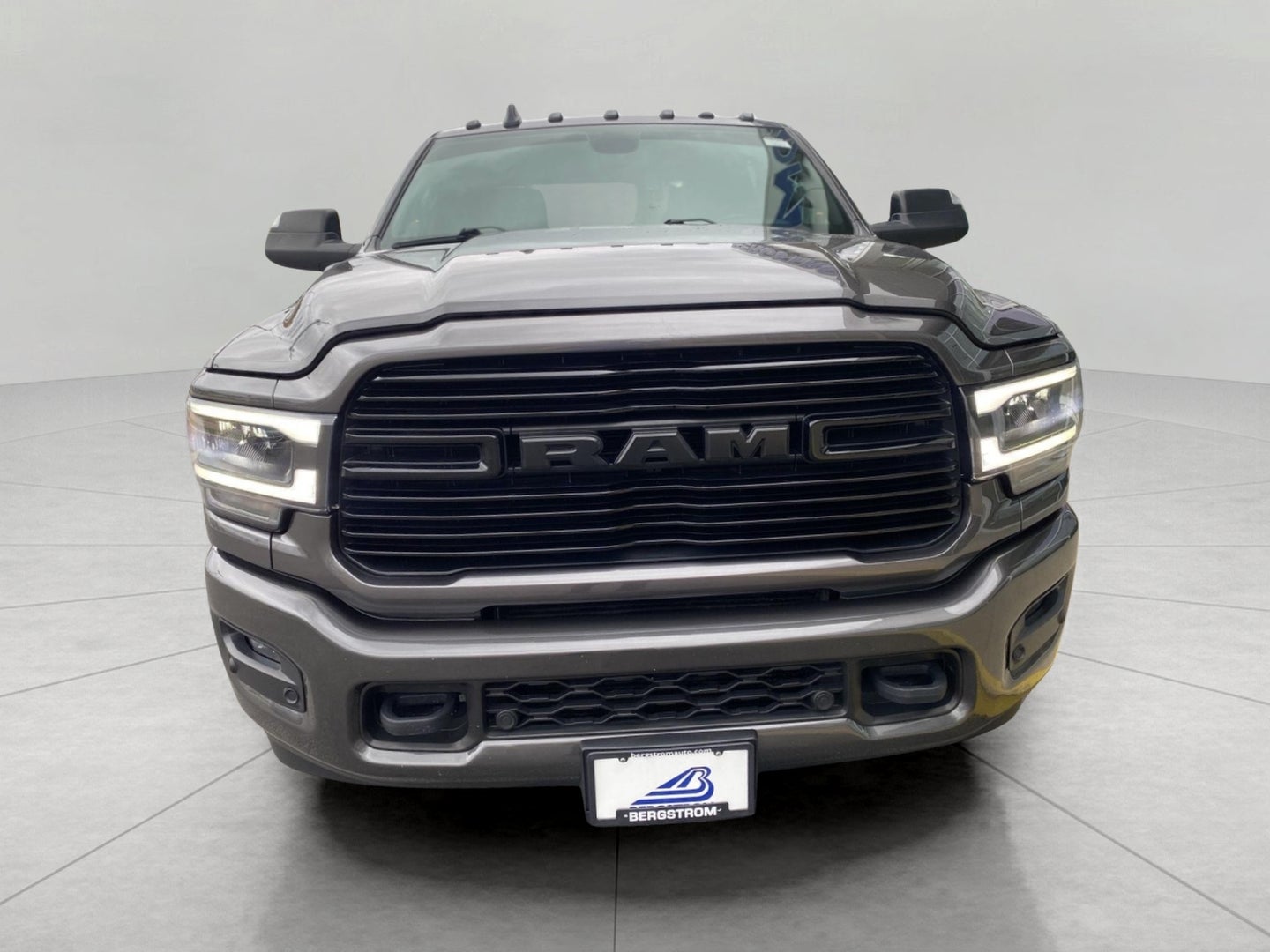 2022 RAM 3500 Laramie 4x4 Crew Cab 6'4 Box
