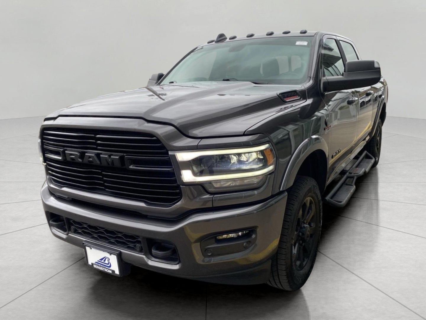 2022 RAM 3500 Laramie 4x4 Crew Cab 6'4 Box