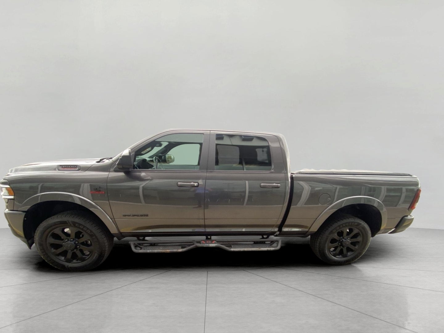 2022 RAM 3500 Laramie 4x4 Crew Cab 6'4 Box