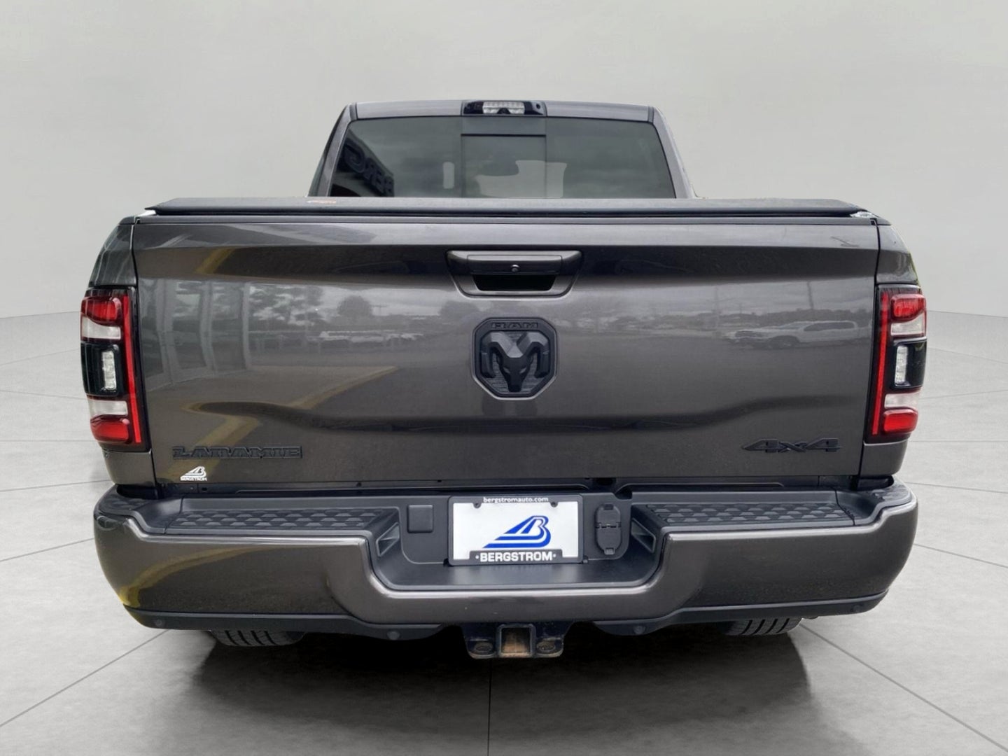 2022 RAM 3500 Laramie 4x4 Crew Cab 6'4 Box