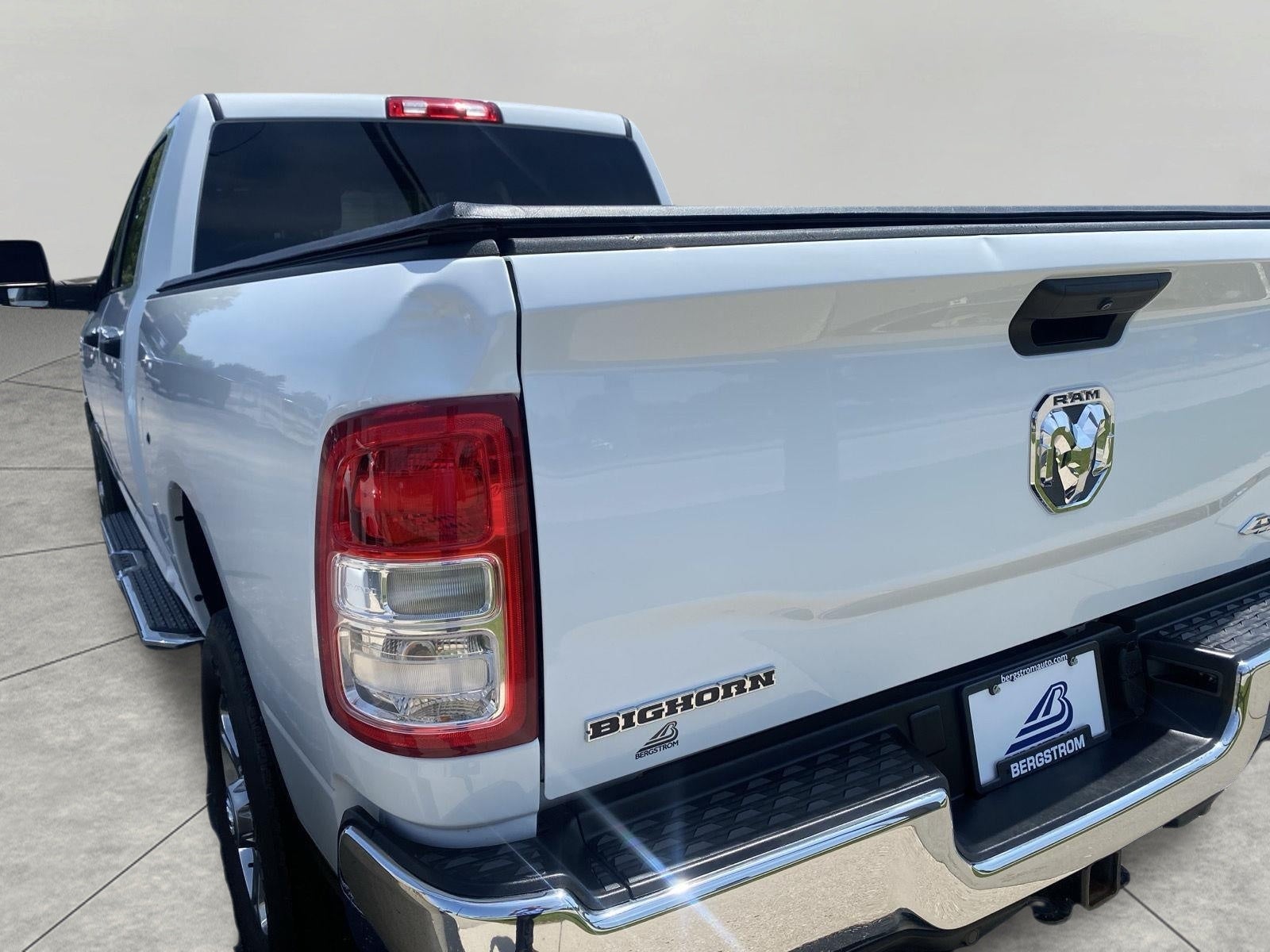 2023 RAM 2500 Big Horn 4x4 Crew Cab 6'4 Box