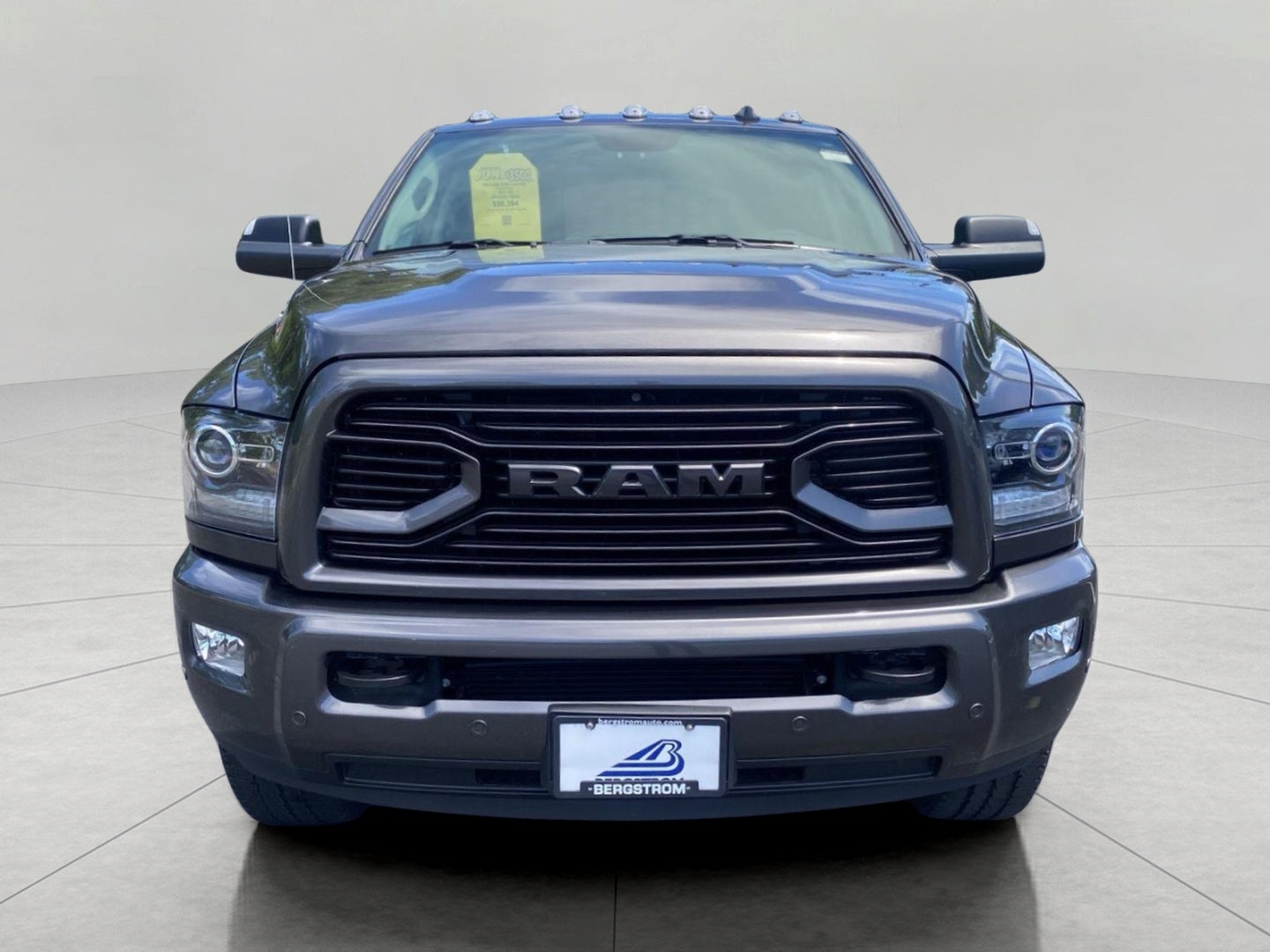 2018 RAM 2500 Laramie 4x4 Crew Cab 6'4 Box